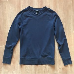 H&M crewneck sweatshirt. Size: S